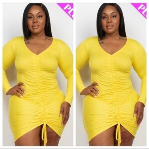 J. ELISE BOUTIQUE NEW TRENDY PLUS SIZE YELLOW RUCHED LONG SLEEVE MIDI DRESS